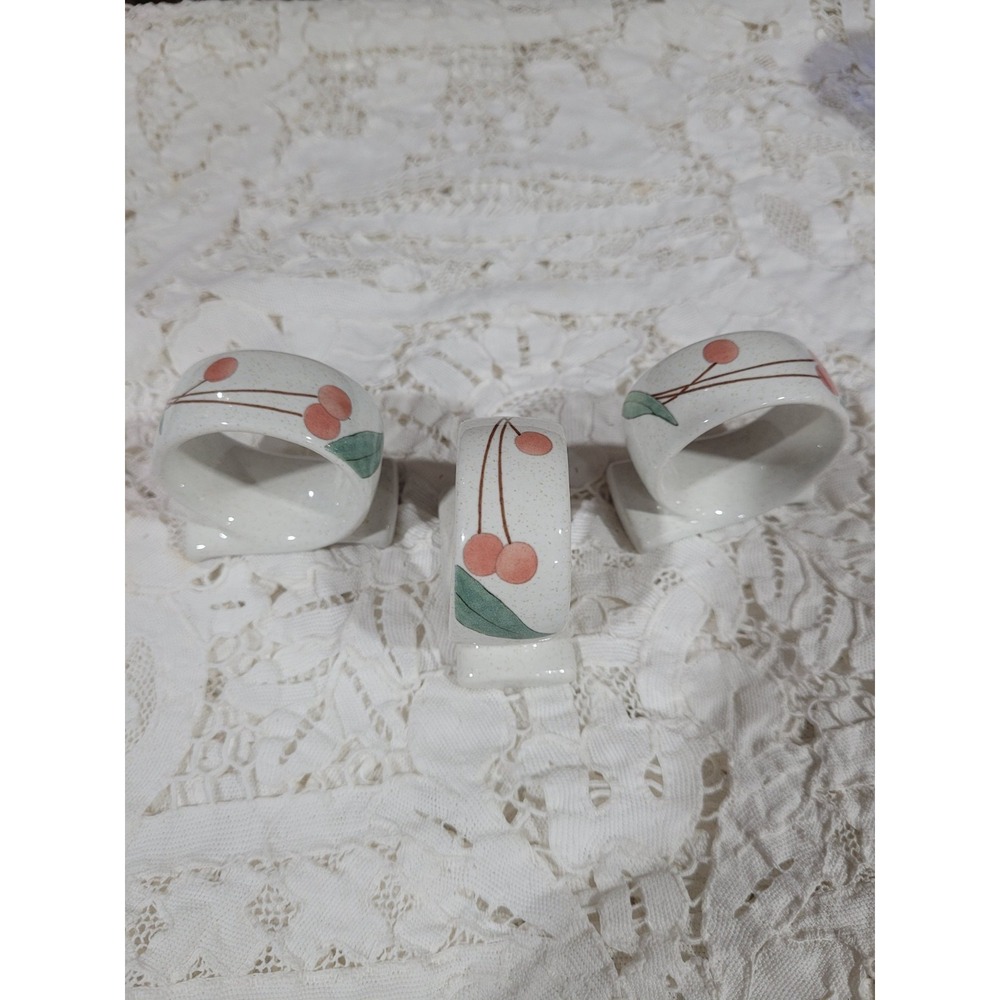 Mikasa Fruit Panorama Napkin Rings Ceramic with Box Set of 3